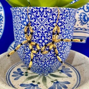 Lowcountry onyx bow earrings